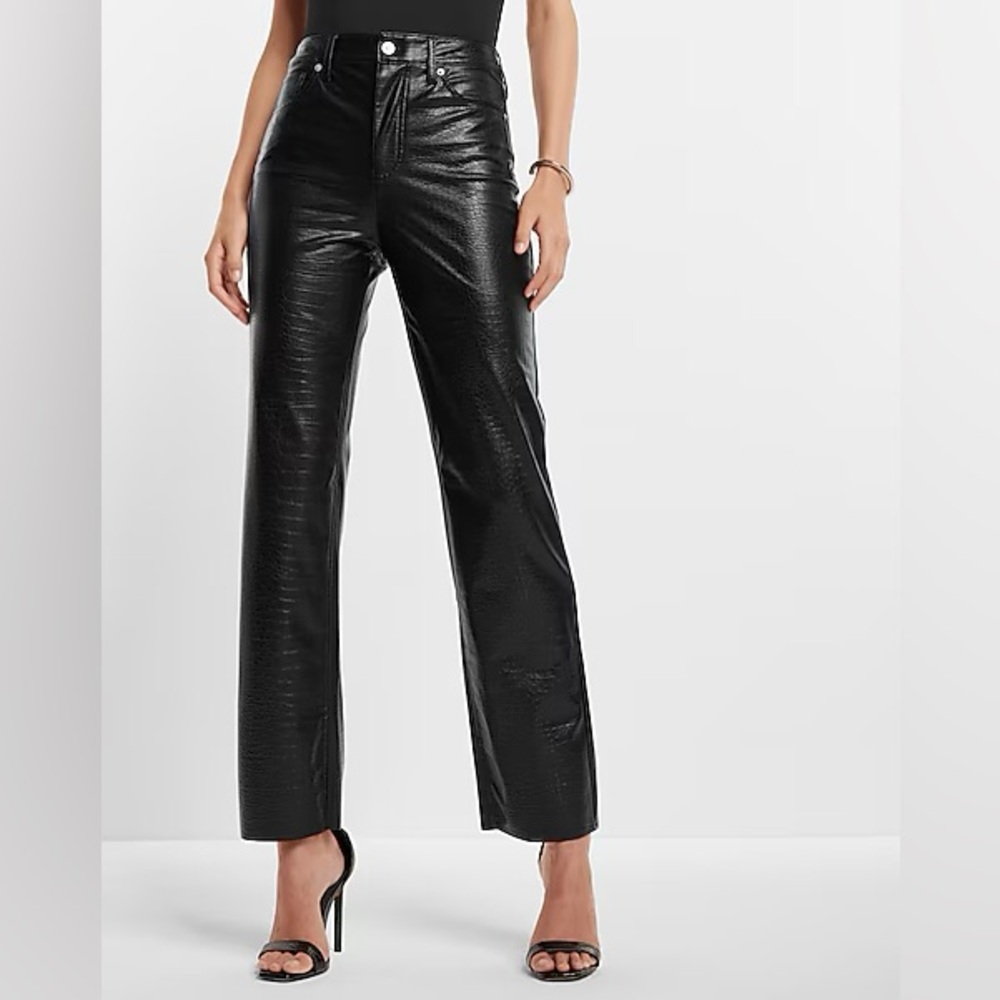 Express Super High Waisted Croc Faux Leather Modern Straight Pant- Size 4 Short